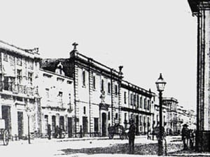 Plaza Manuel Tolsá