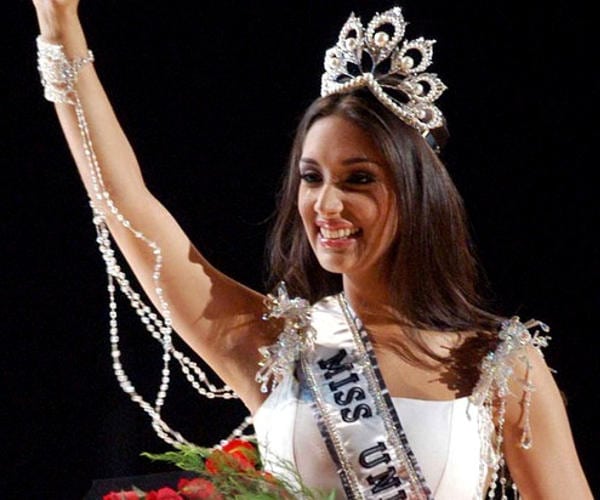Amelia Vega