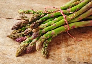 5 razones para comer esparragos 